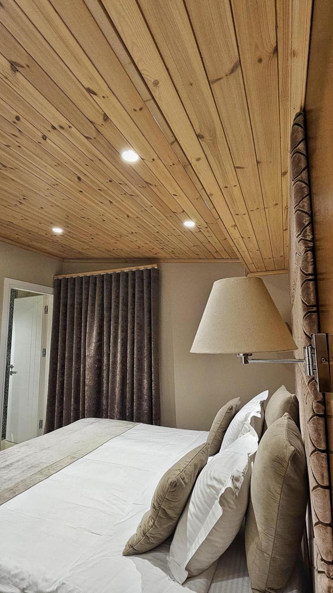 Hotel Queen Selitë e Vogël Eksteriør billede