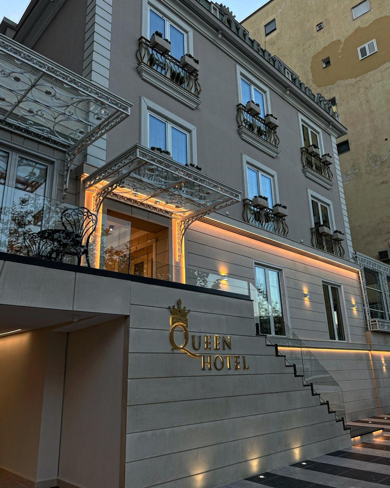 Hotel Queen Selitë e Vogël Eksteriør billede