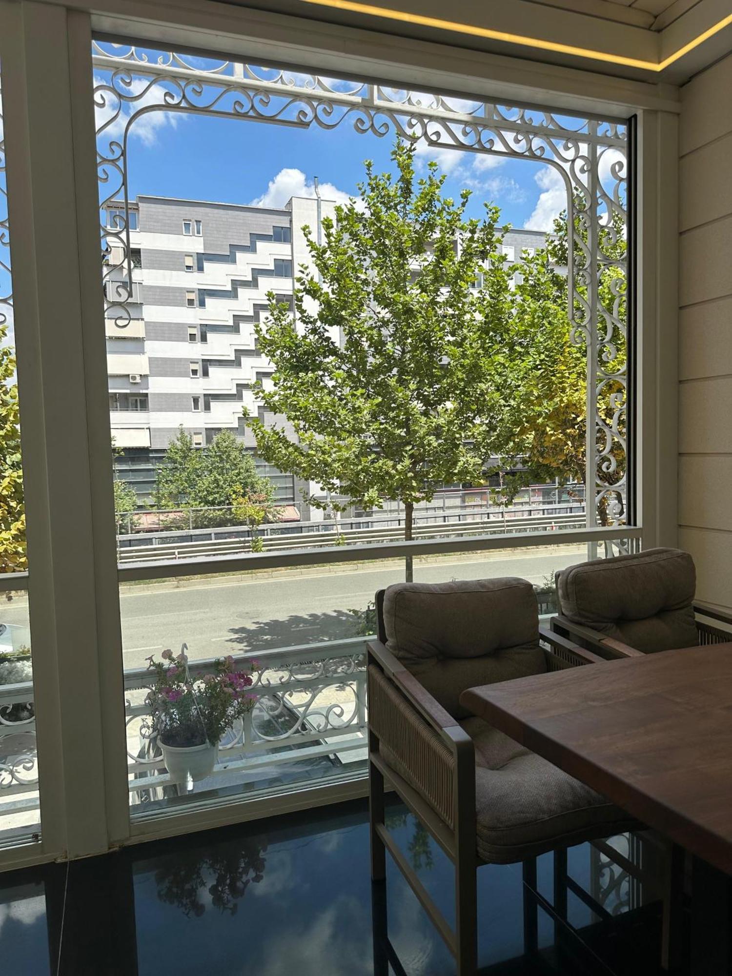 Hotel Queen Selitë e Vogël Eksteriør billede