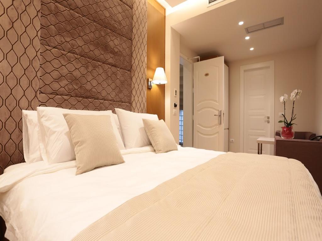 Hotel Queen Selitë e Vogël Eksteriør billede