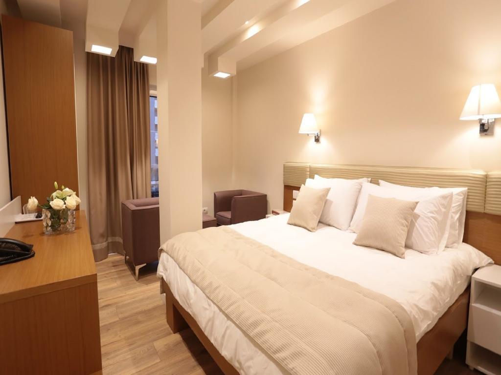 Hotel Queen Selitë e Vogël Eksteriør billede